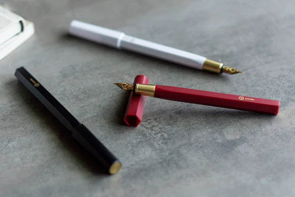 Resin & Brass - Fountain Pen (BLACK) (M nib)